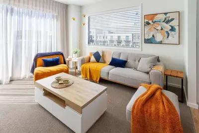 Image de Heart of the City with Stadium Outlook + Parking