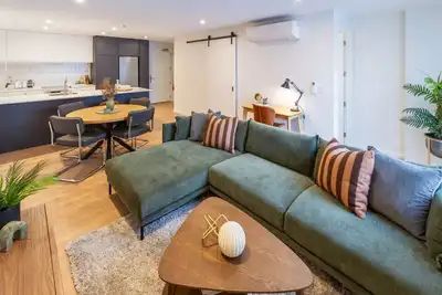 Image de The King Suite on St Asaph with Parking