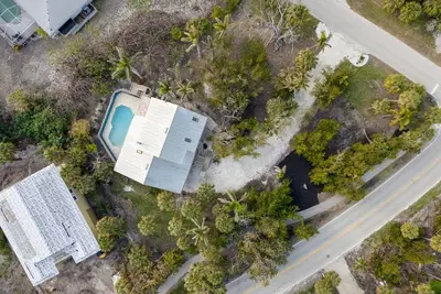 Image de Island Escape on Sanibel – Walk to Beach or bike to Lighthouse!