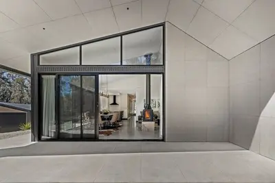 Image de New Build - Belltopia: The Newest Ultimate Blue Mountains Base - 3br Only