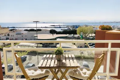 Image de Appartement renovè à Roses avec vue sur mer