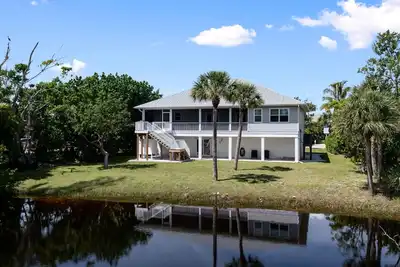 Image de Sunrise Serenity- Fantastic 4 Bedroom Home