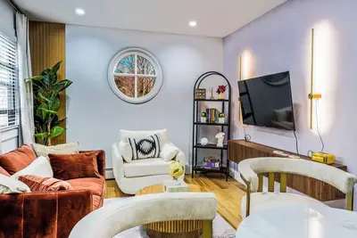 Image de Cozy 2-bedroom apartment in St Albans Queens