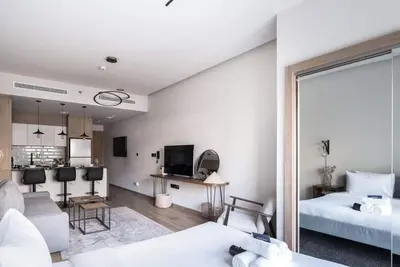 Image de StayShort - Jvc sleeps 4 with Private Balcony!