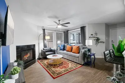 Image de Beautiful 2bd/1ba in University Hills 3144
