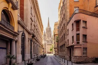 Image de Spacious 4-Bedroom Apartment in Eixample – Perfect for Families & Longer Stays