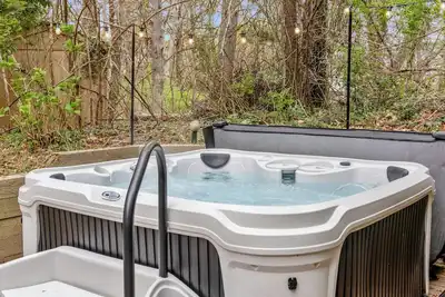 Image de House with Cottage in quaint Brewster, Central to Cape Attractions and Beaches