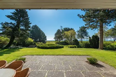 Image de Beach House in Solrød Strand – Coastal Escape Near Copenhagen