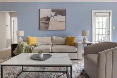 Image de Landing | Amazing 2bd, Tennis Court, Yoga Studio