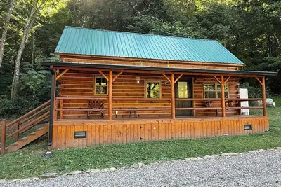 Image de Cozy Cabin Escape in Borden, In – Minutes from Louisville & Outdoor Trails