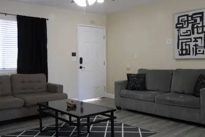 Image de 3br/2ba Home with 2 King Beds & Modern Bathrooms