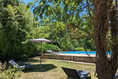 Image de Gîte avec piscine - La Sacristie