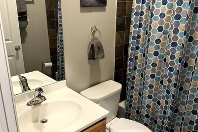 Image de Private 1br Apt in the heart of Wicker Park