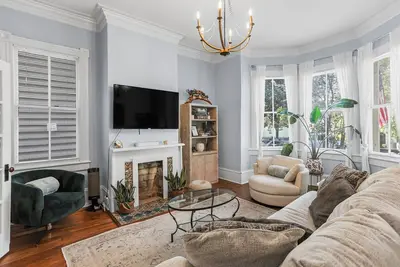 Image de Charming Luxury 3-bedroom Victorian one block from Forsyth Park