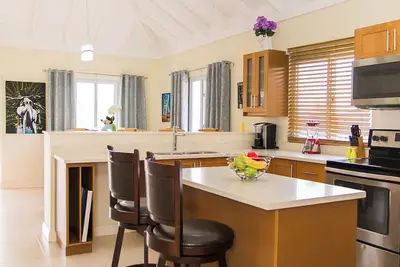 Image de Cozy 3br Villa w/ Poolside Gym, Ac & WiFi near Ocho Rios