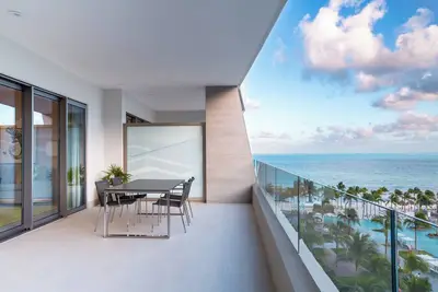 Image de Luxury 4 Diamond, 5 Star Resort - 2 Bdrm Suite at Garza Blanca Cancun