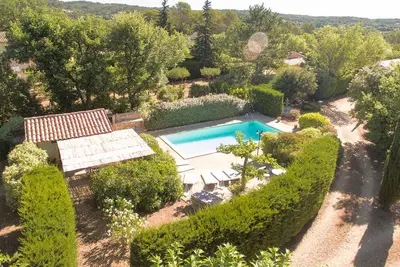 Image de Maison de vacances à la campagne avec piscine