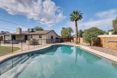Game Room, Family-Friendly Yard! Gem in Phoenix