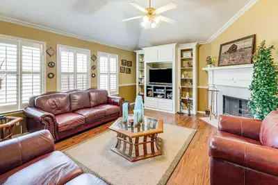 Image de Family Home Near I-80 in Suburban Dallas Sidekick