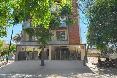 Peaceful 1bhk with Balcony, Wifi