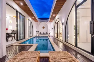 Image de Luxe Private Pool Villa Santisya 4, 4min-beach by Orivista