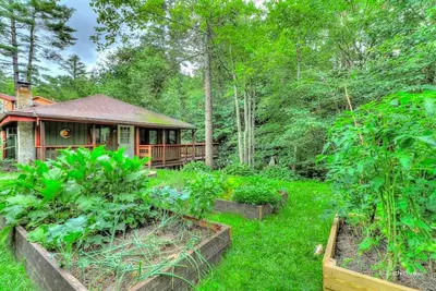 Image de Cozy and Secluded Cabin with a Fireplace in the Poconos Mountains of Pennsylvania