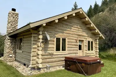 Image de Rocky Mountains Getaway: Gorgeous Log Cabin in Darby, Montana