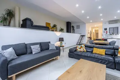 Image de Spacious and stylish apartment