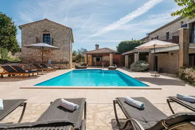 Image de Villa Radetići (100431-K1) - Tinjan