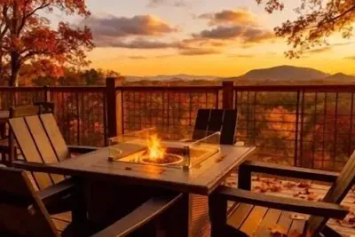 Image de MountainSplash: Pool*MtnView*Pets*Games*HotTub*Wifi*FirePit