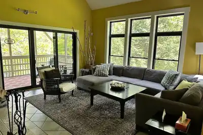 Image de Home on Big Island Shores available for the whole winter season