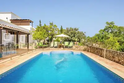 Image de Countryside Charming 5-Br Villa, 30min from the Coast | Private Pool & Garden