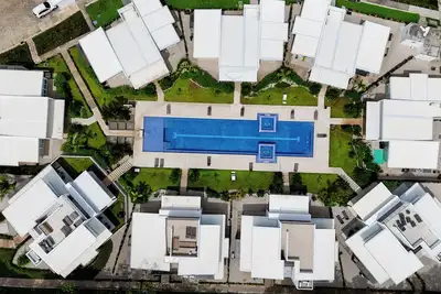 Image de Villa Bliss – Peaceful Retreat Near Beach with Pool & Outdoor Living