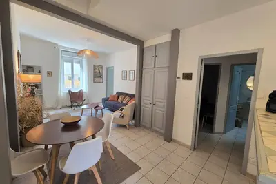 Image de charmant T3 climatisé à deux pas des Arènes / Musée Romanité/Palais des congrès