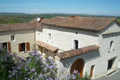 Image de La Falgarié - Virac - Gîte