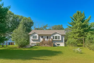 Image de 10 Acre Grand Meadow Retreat