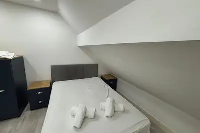 Image de 2br Apt in City Centre | Unli Wi-Fi | Parking - F03