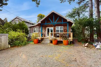 Image de Cozy family friendly cottage near ocean with loft, washer/dryer and Wifi
