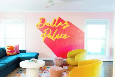 Image de 2br-Dallas Glam Retreat, Murals, Library & Patio