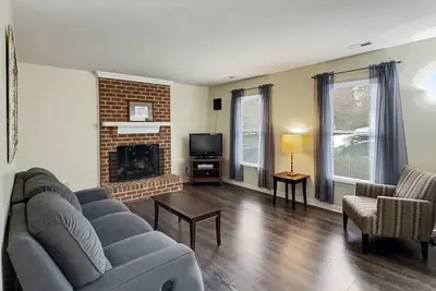 Image de Perfect for Extended Stays! 1st Floor Bedroom, Fenced Area for Pets!