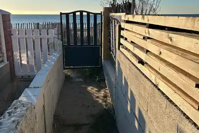 Image de La Caselle de Frontignan-Plage, accès privé a la plage