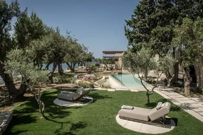 Image de Divine Crete Beachfront Villa Kallisti, 3bdr, Sea Views, Private Pool and Hot.