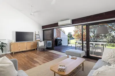 Image de Solace by the Bay