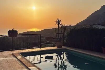 Image de Superbe maison à Caccamo avec piscine privée, peut être à l'intérieur ou à.
