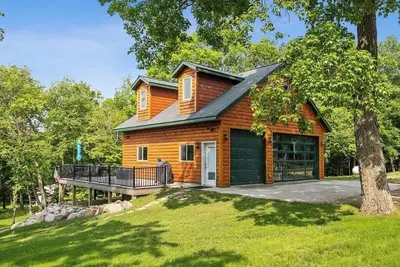 Image de Clear Waters Cabin on Buffalo Lake - Detroit Lakes, Mn - Private 1. 5 Acre Escape