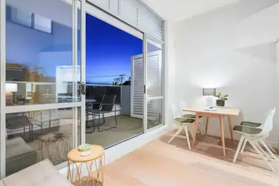 Image de Light-Filled Stay, Steps from Ponsonby w Parking!