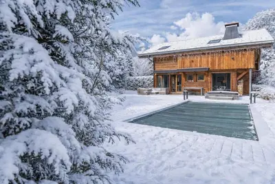 Image de Luxury Chalet Pool & Jacuzzi near Megeve, Cordon, France