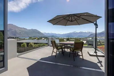 Image de Amazing views of Lake and Mountains on Bovett