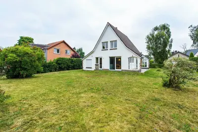 Image de Villa rénovée avec grand jardin