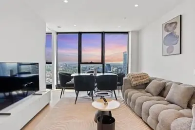Image de Stylish 2br w/ Stunning City & Suburban Views!